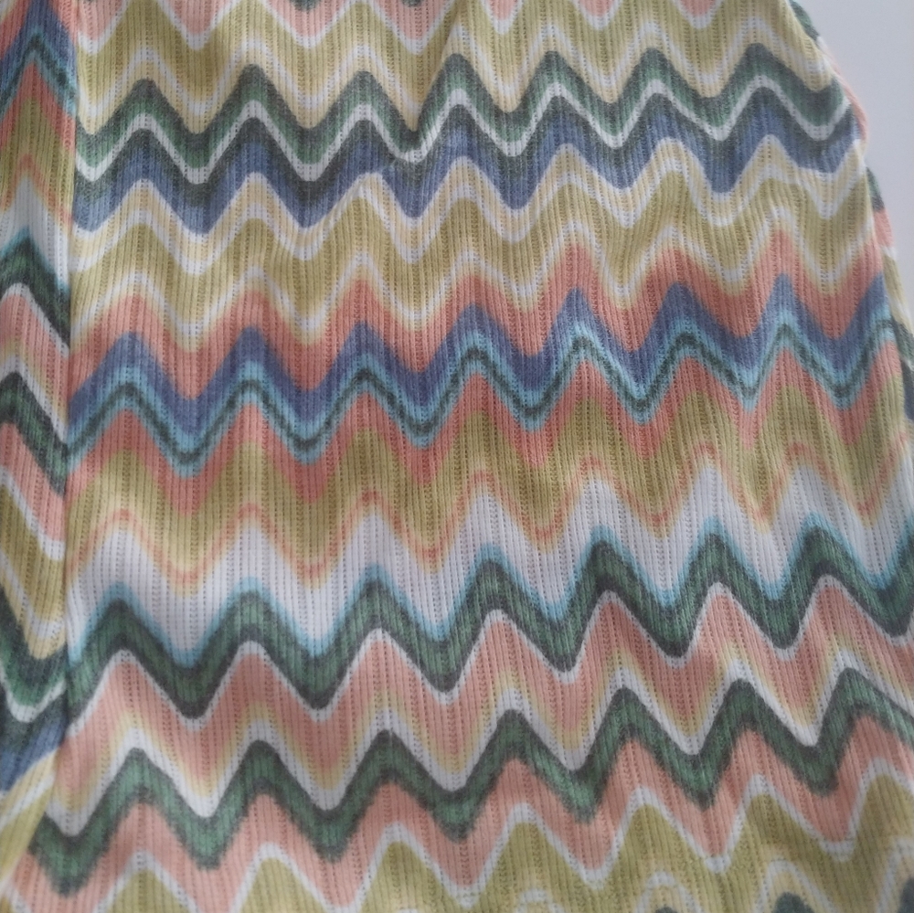 Multicolor Zigzag Short. Size S - Picture 4 of 7